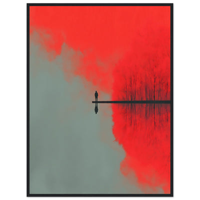 Minimalistisches Poster einer Silhouette auf einem langen Steg mit perfekter Spiegelung im Wasser. Deep meaning. Skndinavian Interior. 
Poster im schwarzen Holzrahmen.